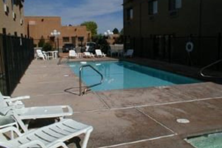 Pool 5 of 5