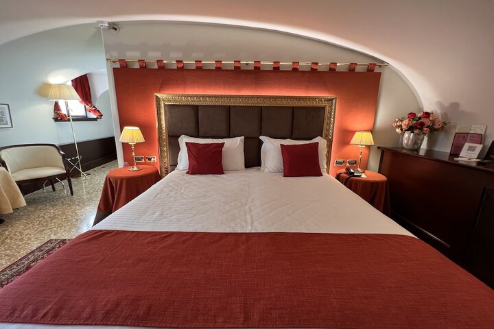 Room 72 of 290