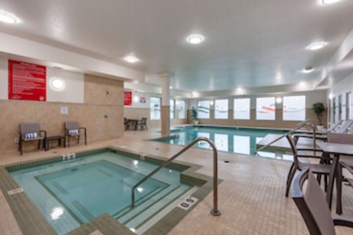 Pool 100 of 168