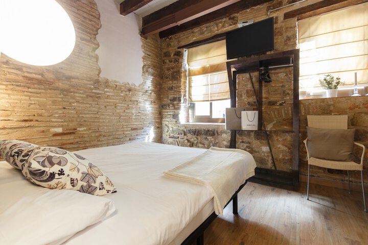 Room 10 of 50