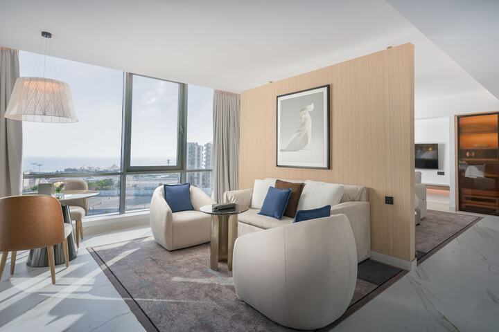 Room 15 of 40