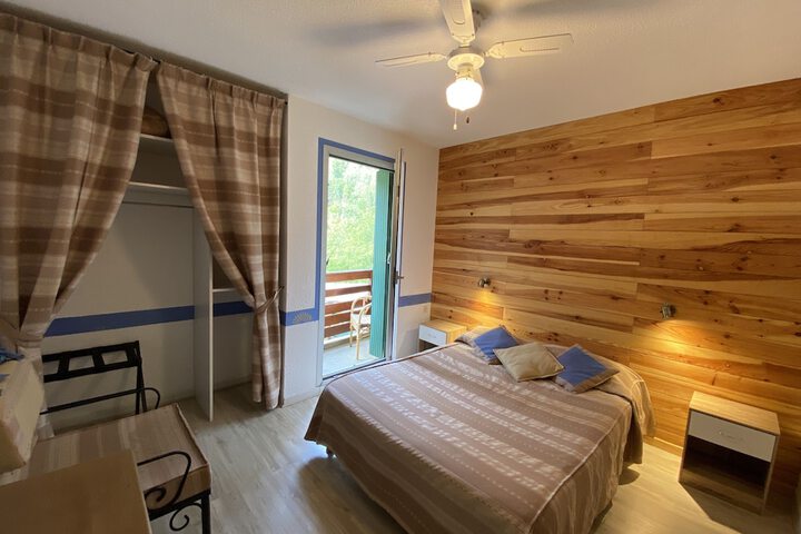 Room 15 of 96