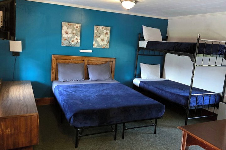 Room 8 of 69