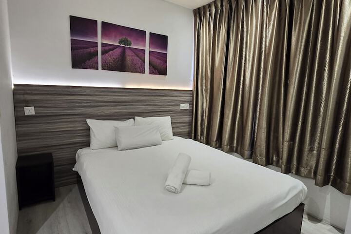 Room 15 of 29