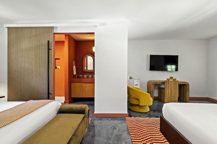 Room 39 of 105