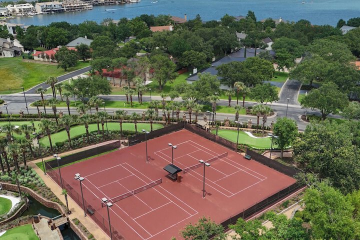 Tennis court