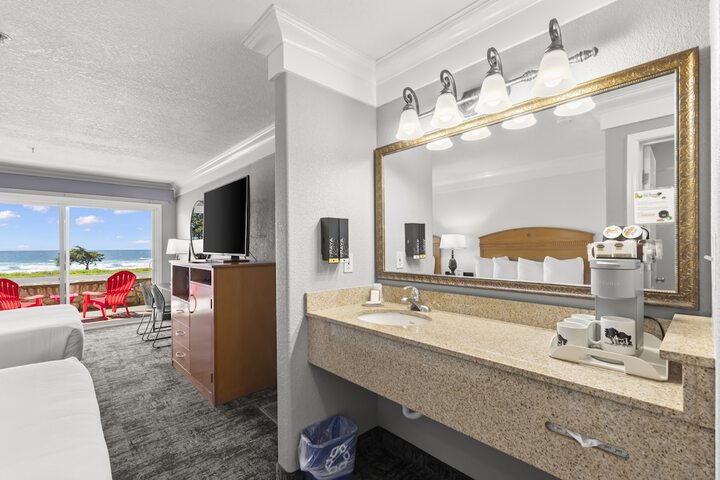 2 Queen Beds Ocean View (6 of 30)