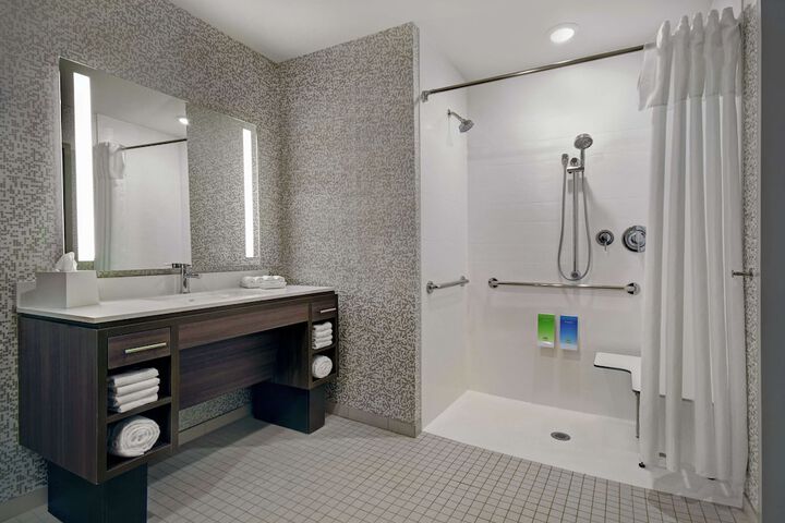 Bathroom shower