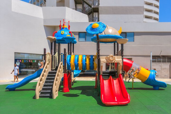 Childrens Activities 74 of 126