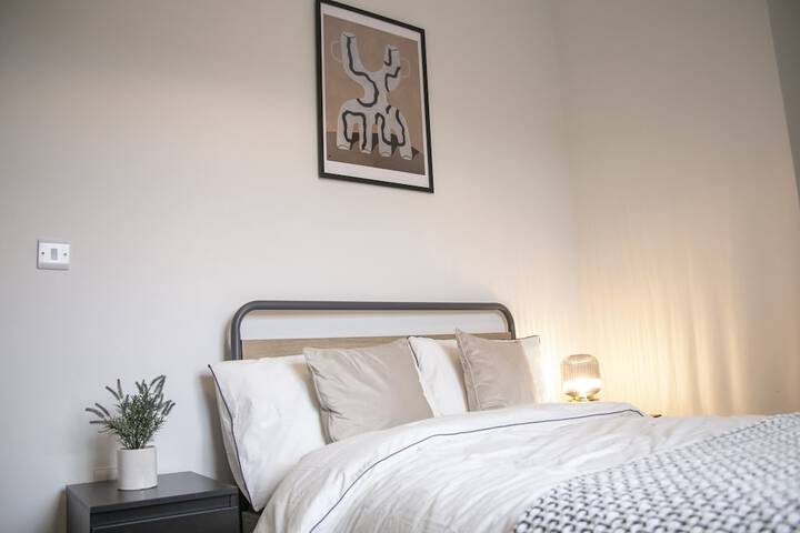 Room 4 of 41