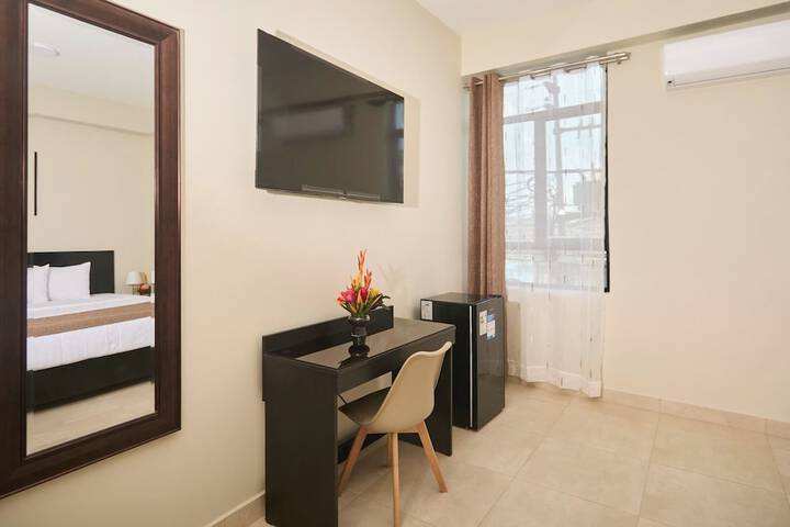 Room 18 of 33