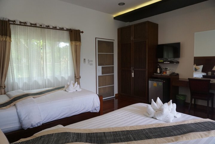 Room 6 of 172