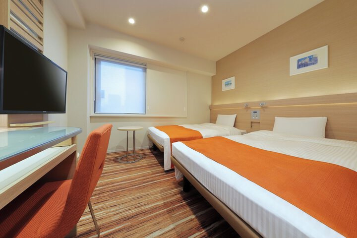 Room 13 of 53