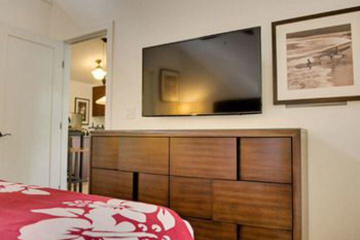 Room 9 of 25