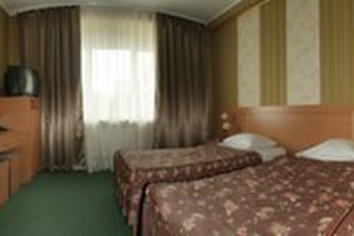 Room 32 of 53