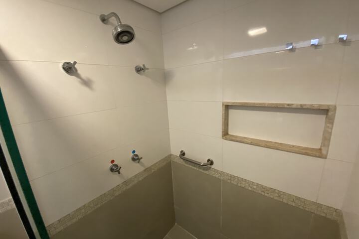 Room 62 of 124
