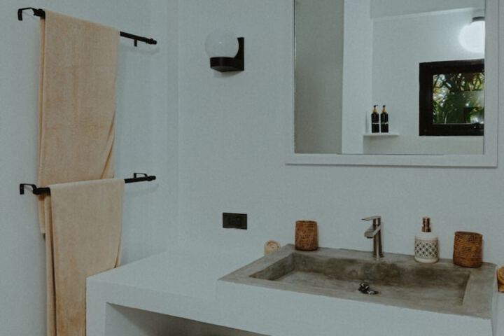 Room 28 of 50