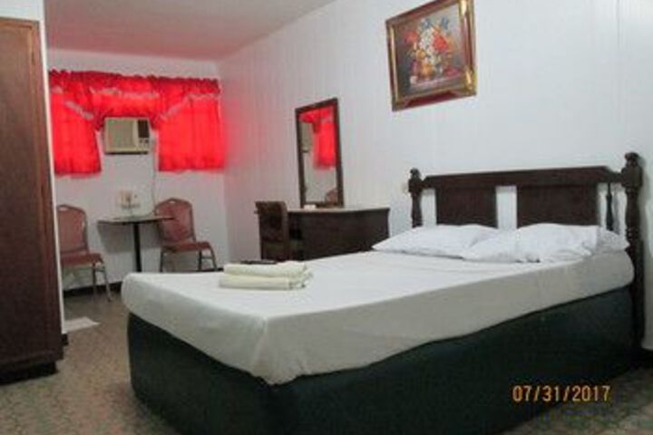 Room 5 of 30