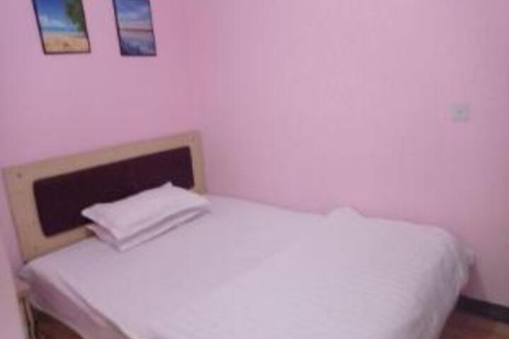 Room 5 of 6