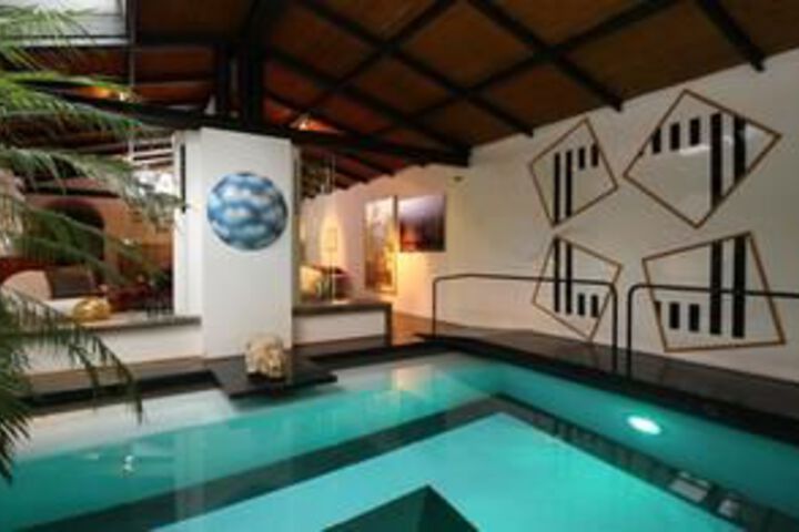Pool 12 of 18