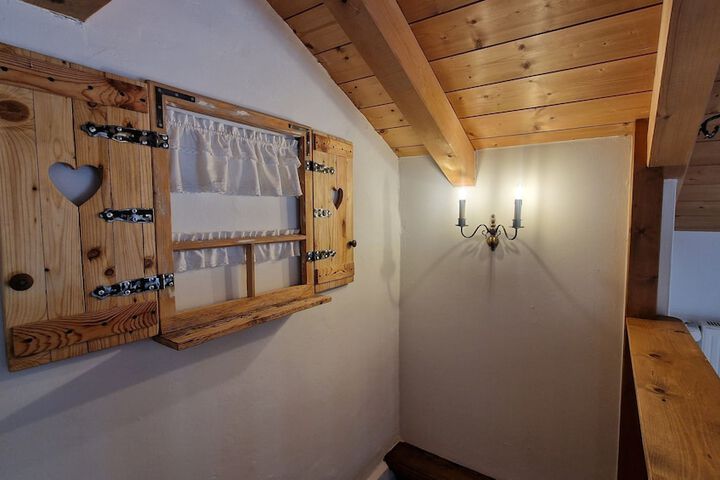 Room 17 of 72