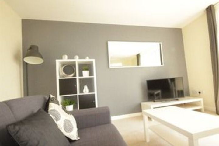 Room 7 of 34