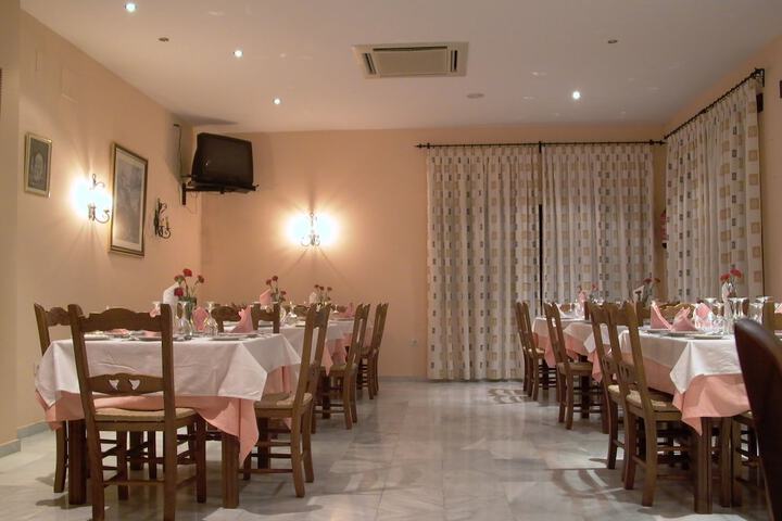 Dining Photos