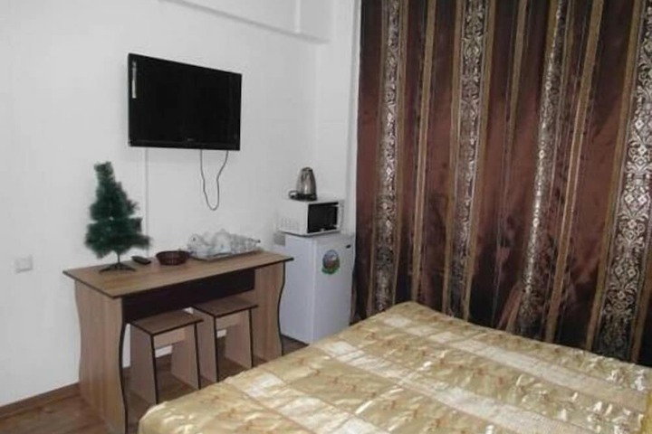 Room 9 of 22