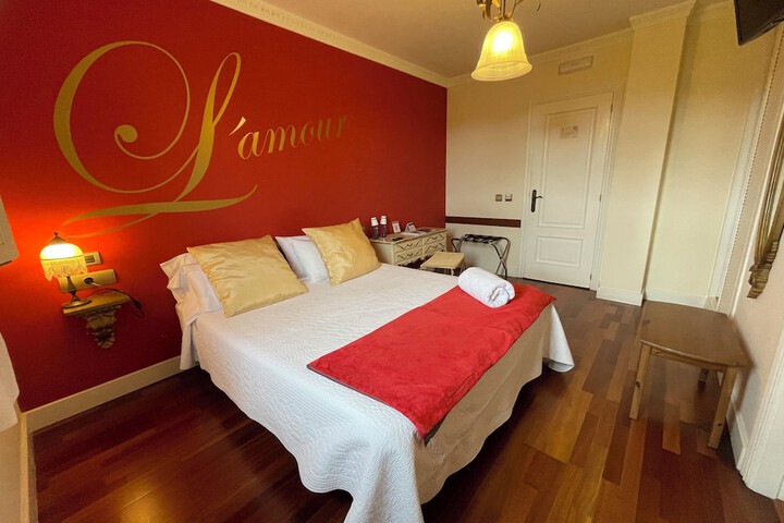 Room 8 of 41