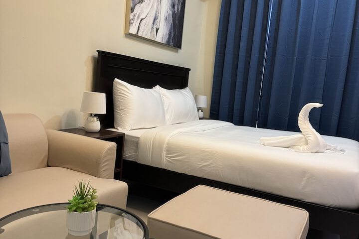 Room 17 of 24