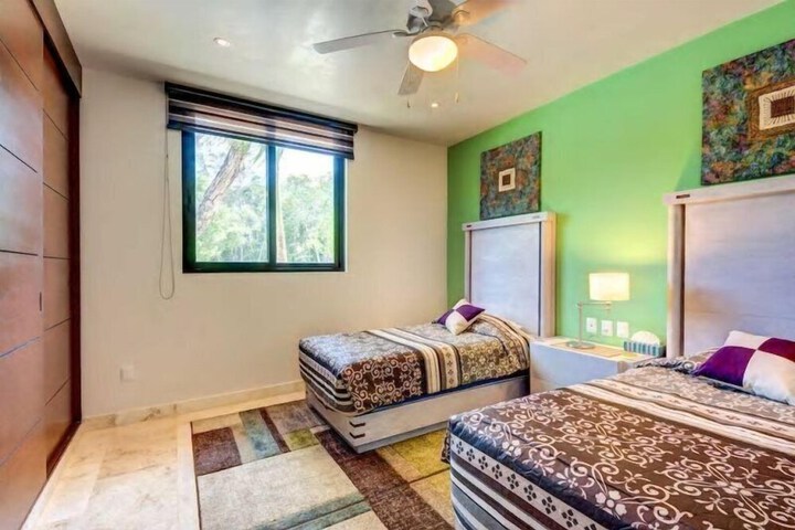 Room 7 of 22