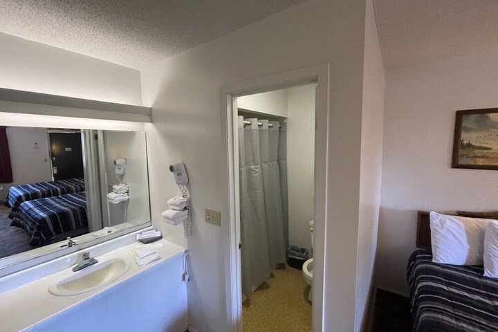 Room 21 of 69