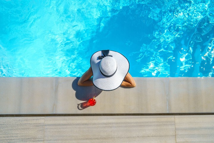 Pool 76 of 116