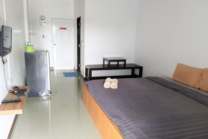 Room 9 of 24
