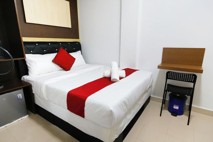 Room 9 of 26