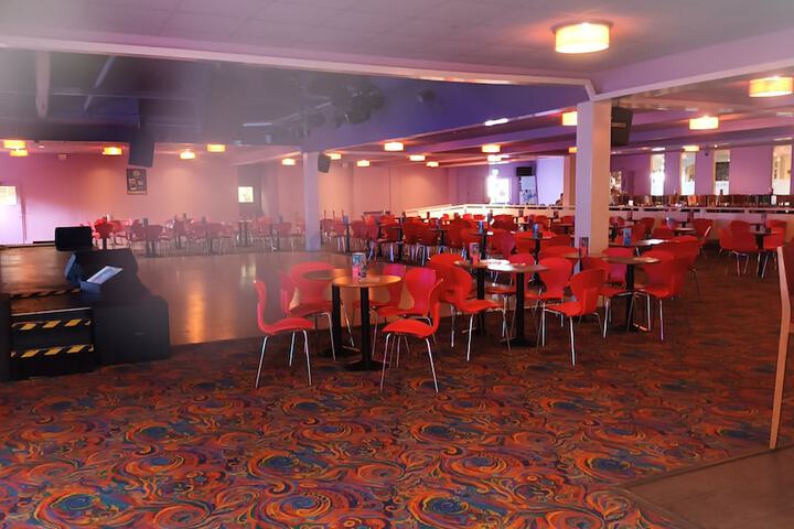 Ballroom/Hall 19 of 25