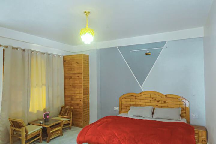 Room 15 of 40