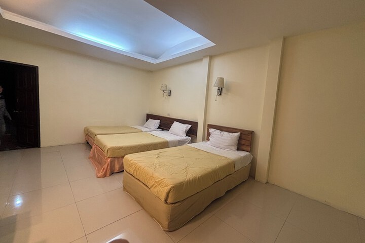 Room 38 of 59