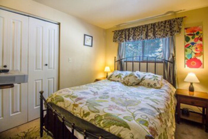 Room 33 of 40