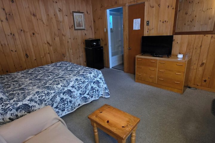 Room 8 of 32