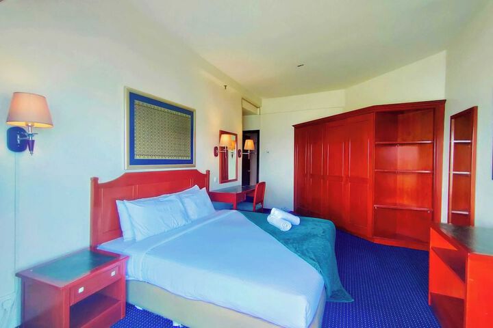 Room 60 of 650
