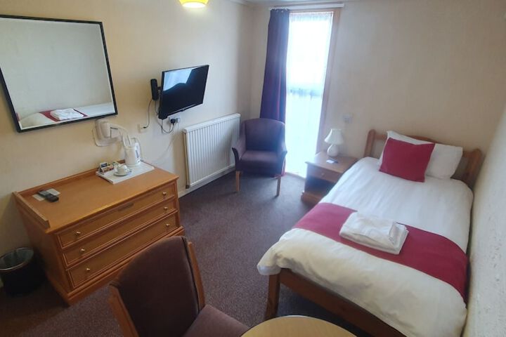 Room 19 of 49