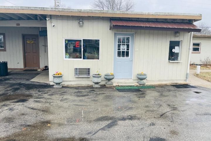 Woodridge Motel in Terre Haute, IN