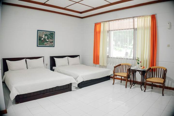 Room 7 of 25