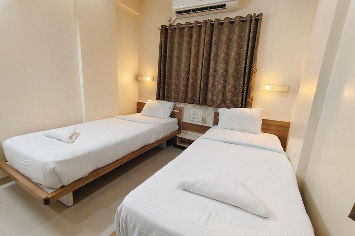 Room 7 of 22
