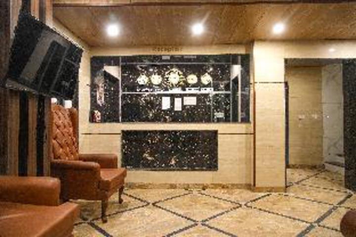 Hotel 7 of 14