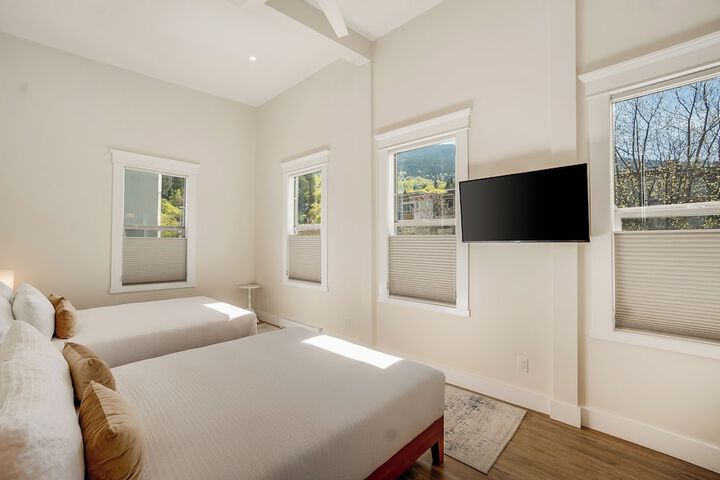 Room 20 of 107