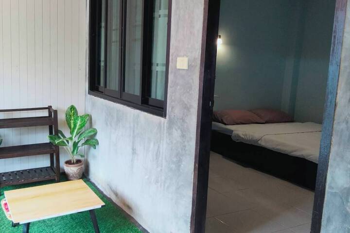 Room 9 of 39