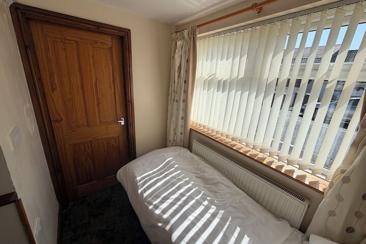 Room 9 of 29