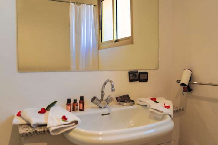 Room 48 of 55
